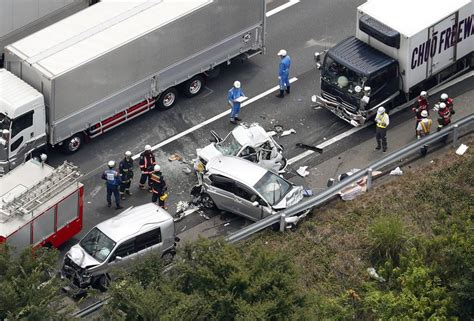 韮崎 事故 今日|【中央道】韮崎市内でトラック横転事故 10時間ぶり通行止め解 .